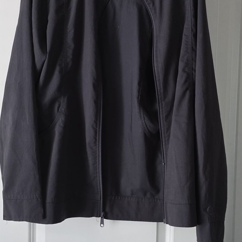 Healing Hands Scrub Black Jacket